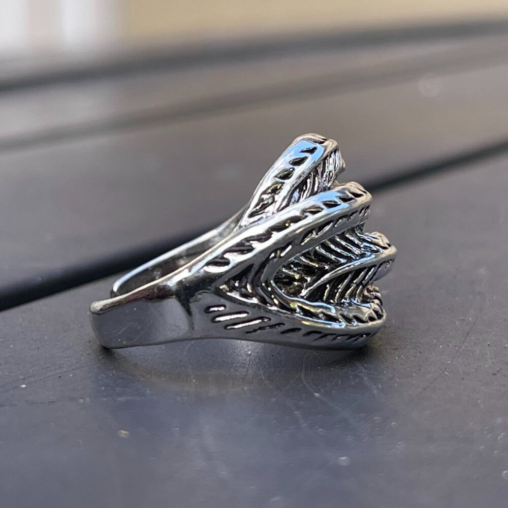 adjustable Sterling Silver ring - Picture 2 of 4